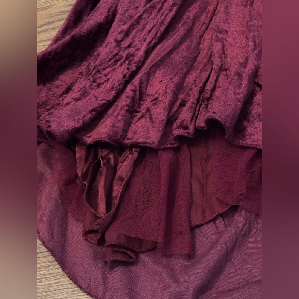 Velvet asymmetrical skirt - Picture 2 of 5